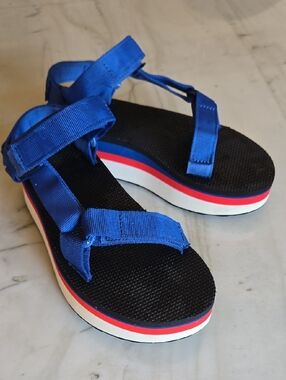 TEVA Flatform Universal Platform sandals Patriotic True Blue Colorway Size W's 7